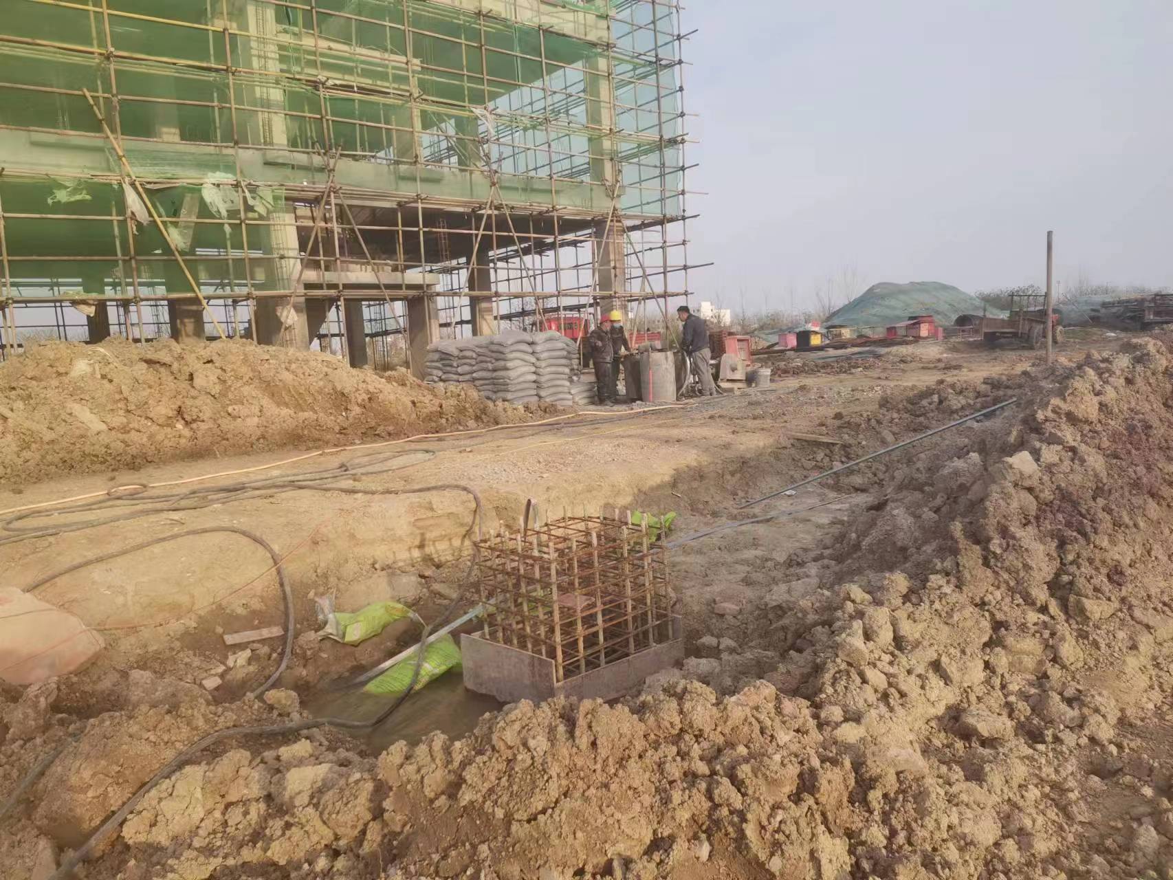 南吕镇当桥梁出现裂缝的时候应该及时加固修补